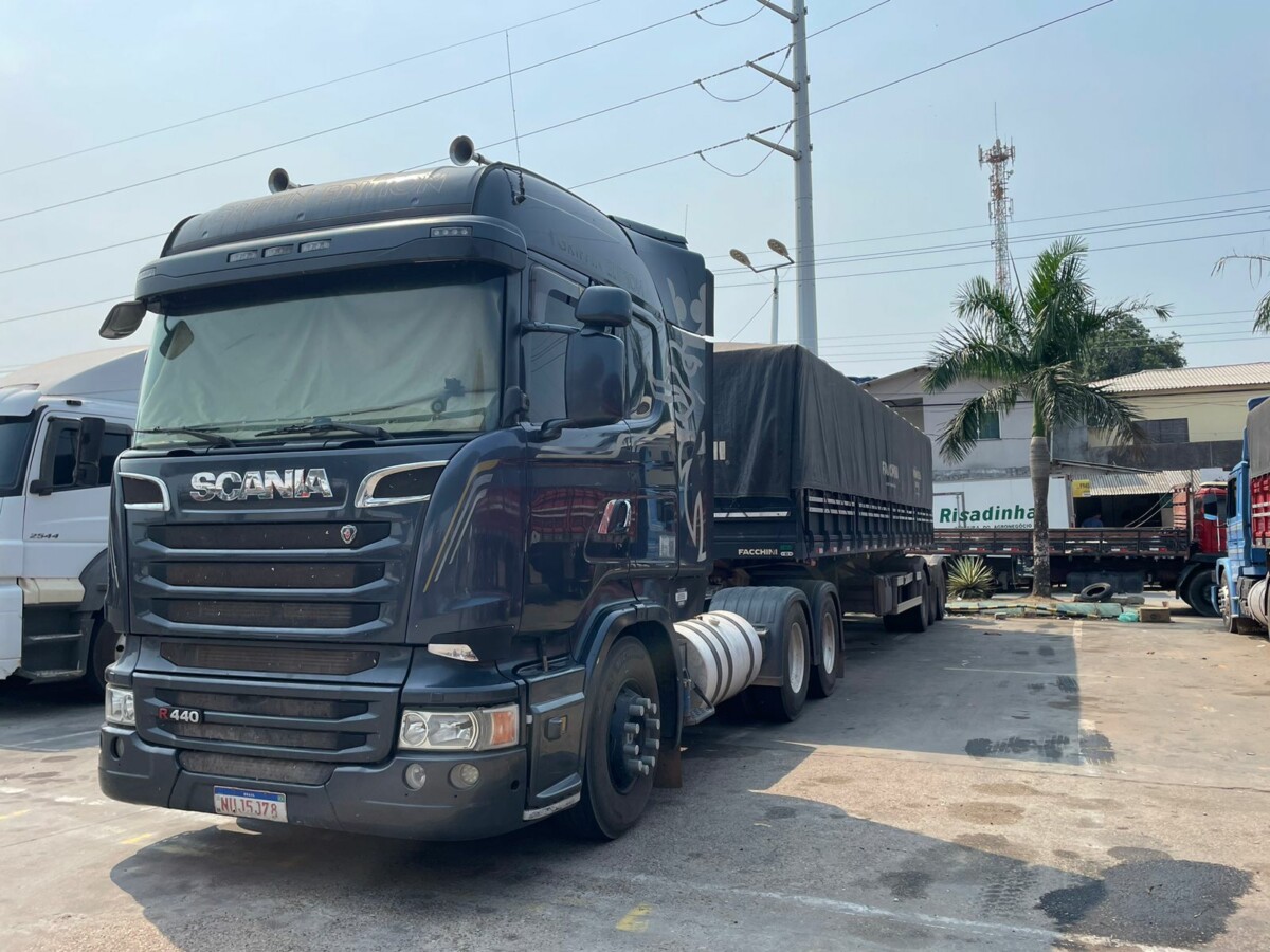 Urgente: c0rpo de homem é achado dentro de caminhão na AM-010