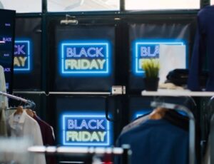 Com menos inflação, comércio espera recorde de vendas na Black Friday