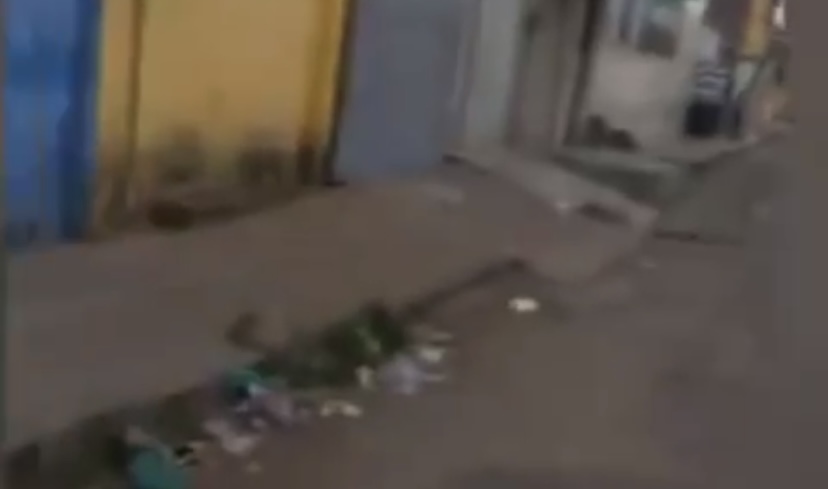 Homem vai dormir debaixo de caminhão e o pior acontece; veja vídeo