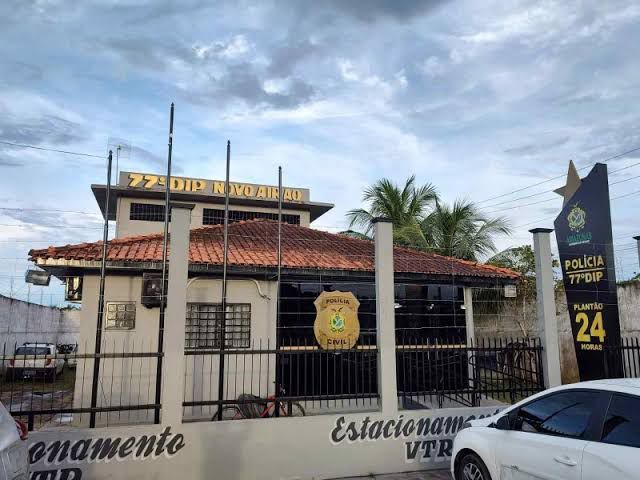 Polícia prende mulher por manter o próprio primo em cárcere privado, em Novo Airão