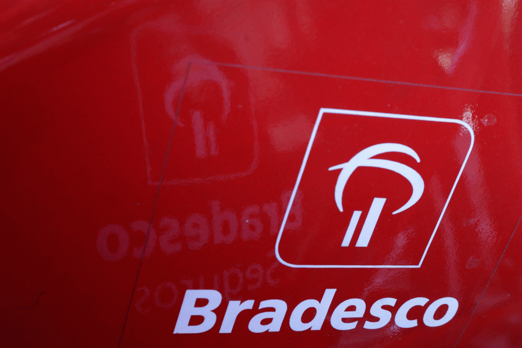 Dinheiro sumiu? Clientes do Bradesco relatam problemas no app do banco