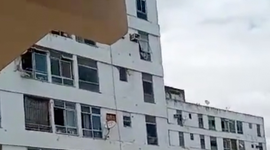 Bomba: marido chega mais cedo em casa e flagra ‘Ricardão’ com sua esposa; veja