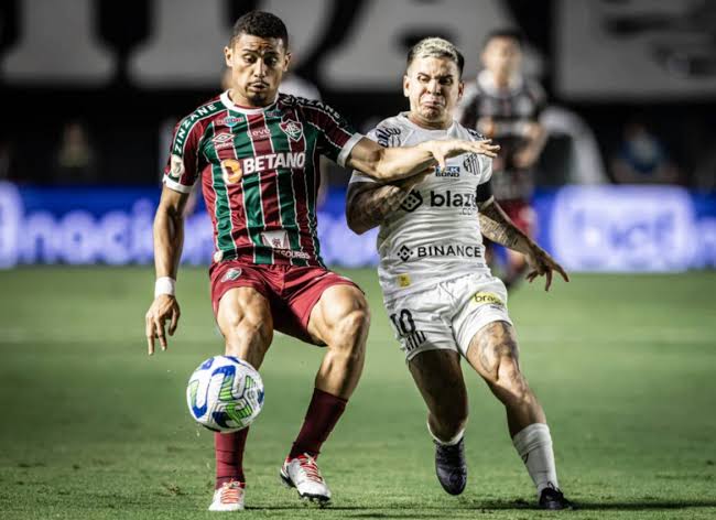 Santos leva goleada de Fluminense e volta a se preocupar com o Z-4