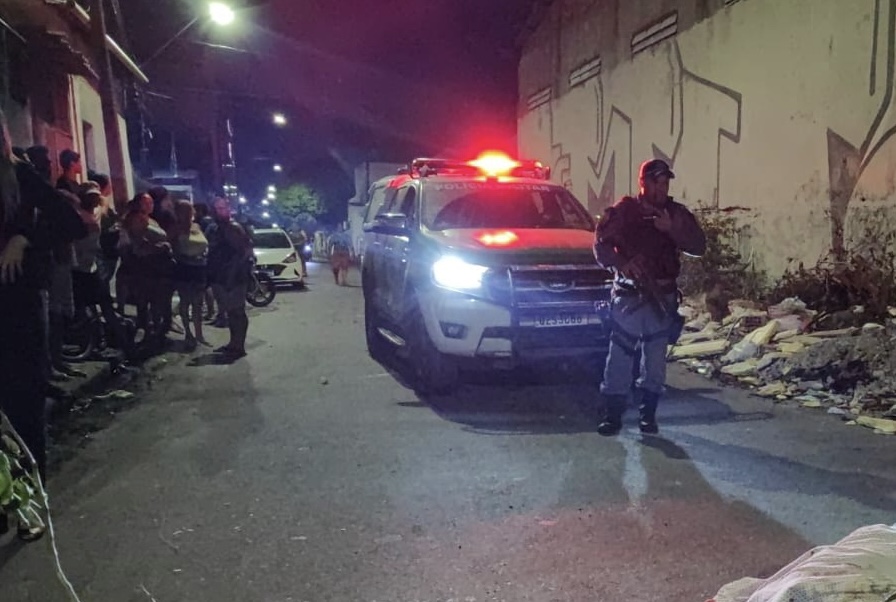 Sábado de matanç4: criminosos em carro preto execut4m jovem no Mutirão