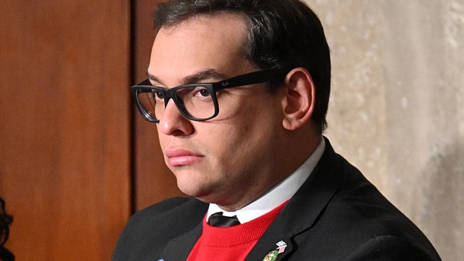 George Santos, deputado expulso da Câmara dos EUA, terá filme na HBO