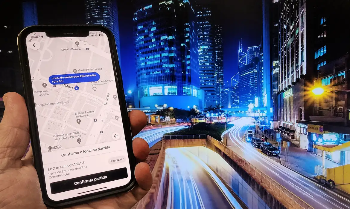 STF nega vínculo de trabalho entre motoristas e empresas de aplicativo