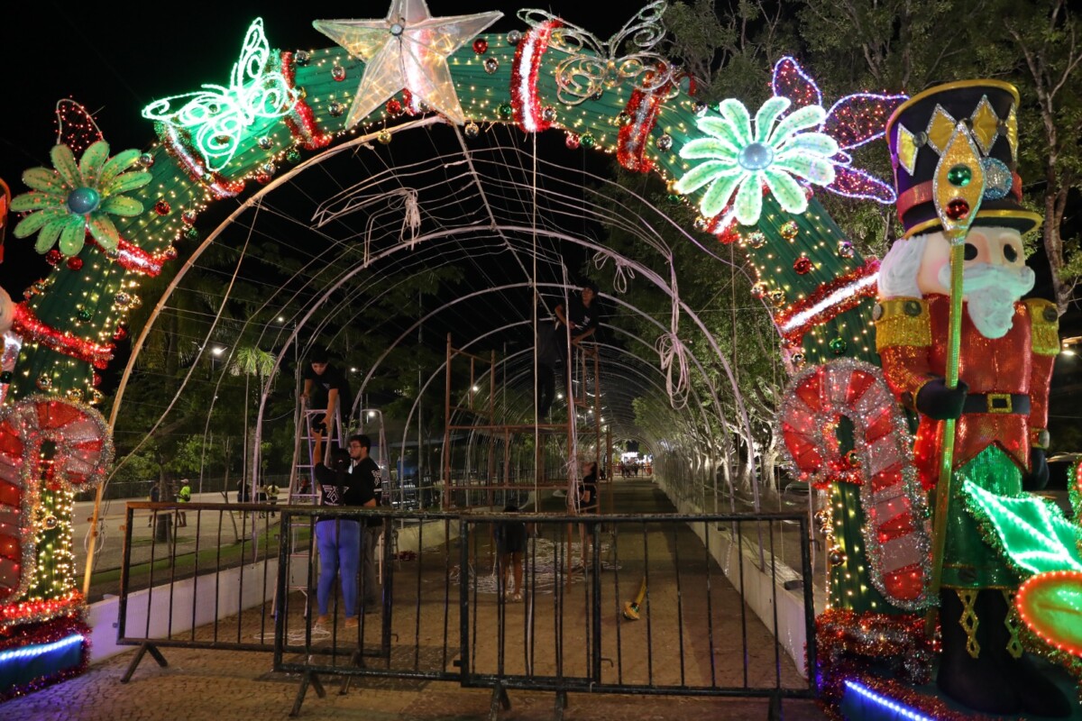 Túnel natalino tem cabos de energia furtados em Manaus