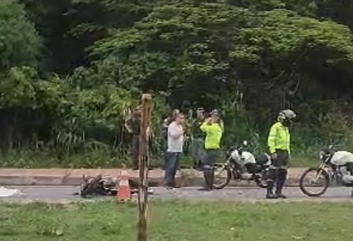 URGENTE: motoqueiro m0rre em grave acidente na av. Efigênio Salles; veja vídeo