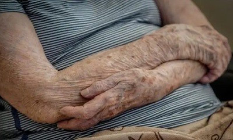 Homem comete crim3 macabr0 contra mãe idosa acamada