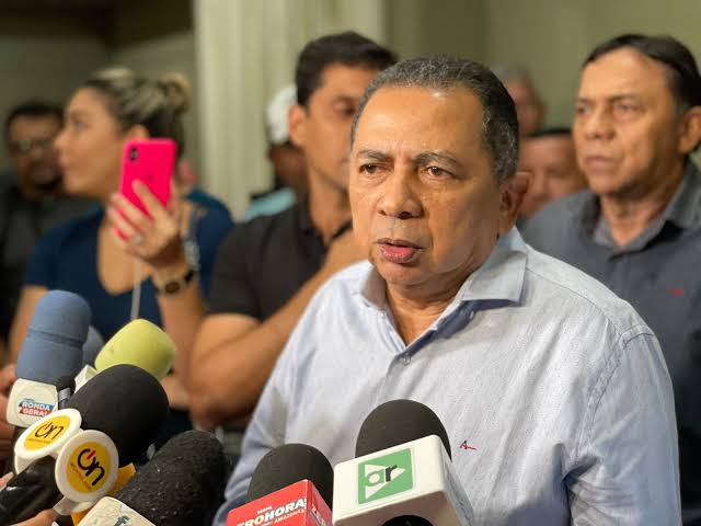 ‘Cadê o dinheiro?’: Anderson Sousa pede parcelamento de dívida previdenciária e revolta vereadores de Rio Preto da Eva