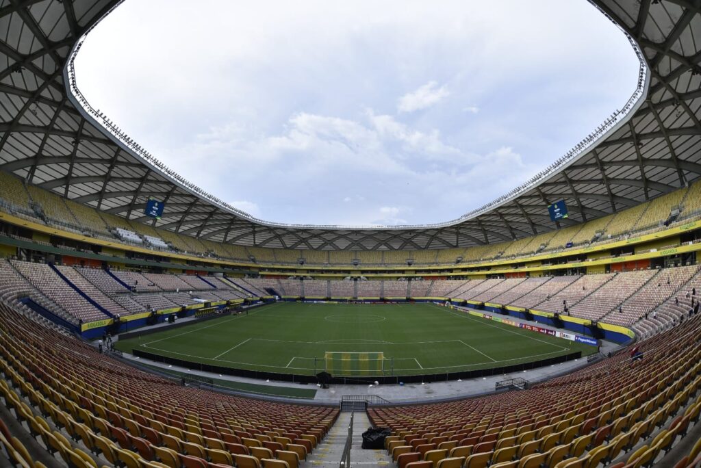 Governo do Amazonas inicia processo de revitalização de estádios para 2024