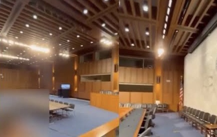 ESCÂNDALO: vaza vídeo de assessor só na ‘brotheragem’ com funcionário no Senado; veja
