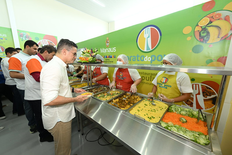 Prefeito anuncia ‘Manaus Sem Fome’ e inaugura segunda unidade do programa ‘Prato do Povo’