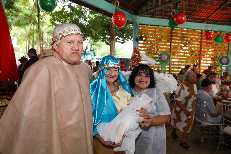 Prefeitura de Manaus realiza ‘Natal de Luz’ para idosos residentes na Fundação Doutor Thomas