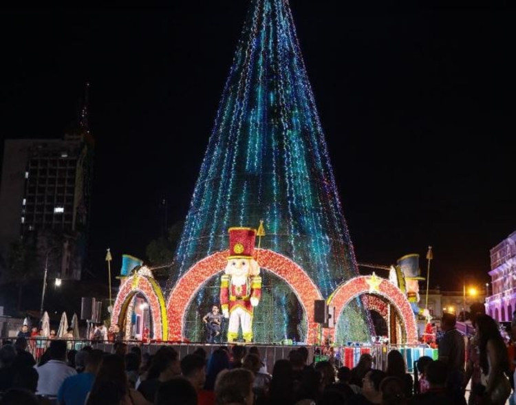 Espetáculos artísticos gratuitos encerram temporada natalina em Manaus neste sábado (23)