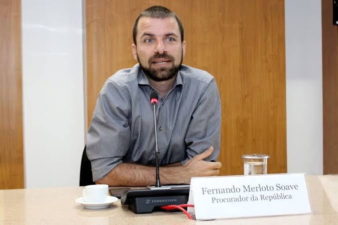 Procurador se complica ao tentar justificar pagamento aos indígenas do AM; veja