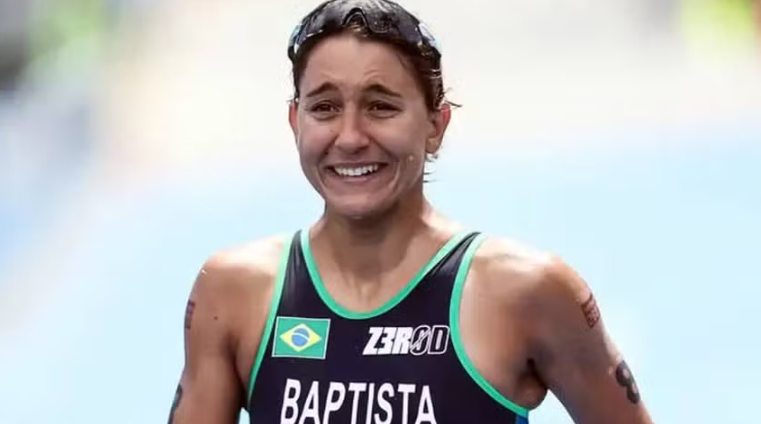 Triatleta Luisa Baptista é atropelada durante treino e está em estado grave