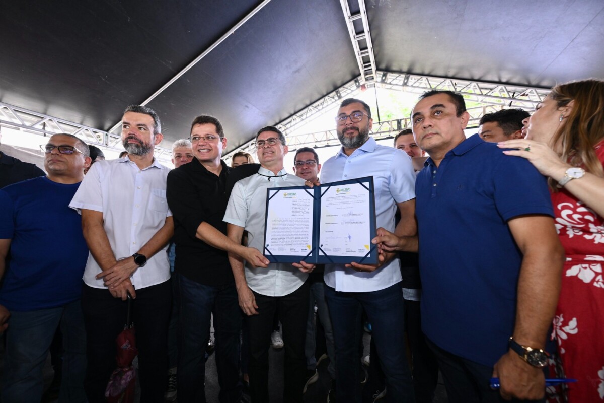 David Almeida inaugura complexo viário e renova parceria com Wilson Lima para o Passe Livre Estudantil