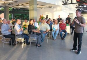 David Almeida reúne o trade turístico para apresentar o mirante Lúcia Almeida