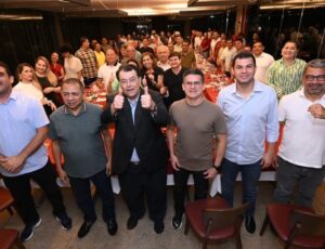 David Almeida, Eduardo Braga e cúpula do União Brasil realizam jantar estratégico pensando em 2024