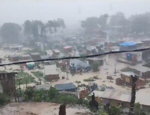 Forte chuva deixa comunidade Nova União 2 debaixo d'água; veja vídeo