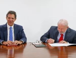Governo Federal sanciona LDO para 2024, mas veta cronograma para emendas parlamentares