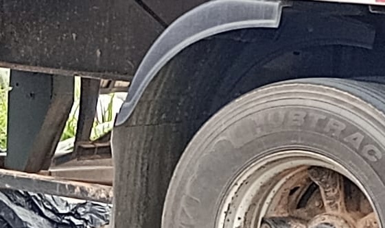 URGENTE: grave acidente com carreta deixa vítima fat4l no Distrito Industrial