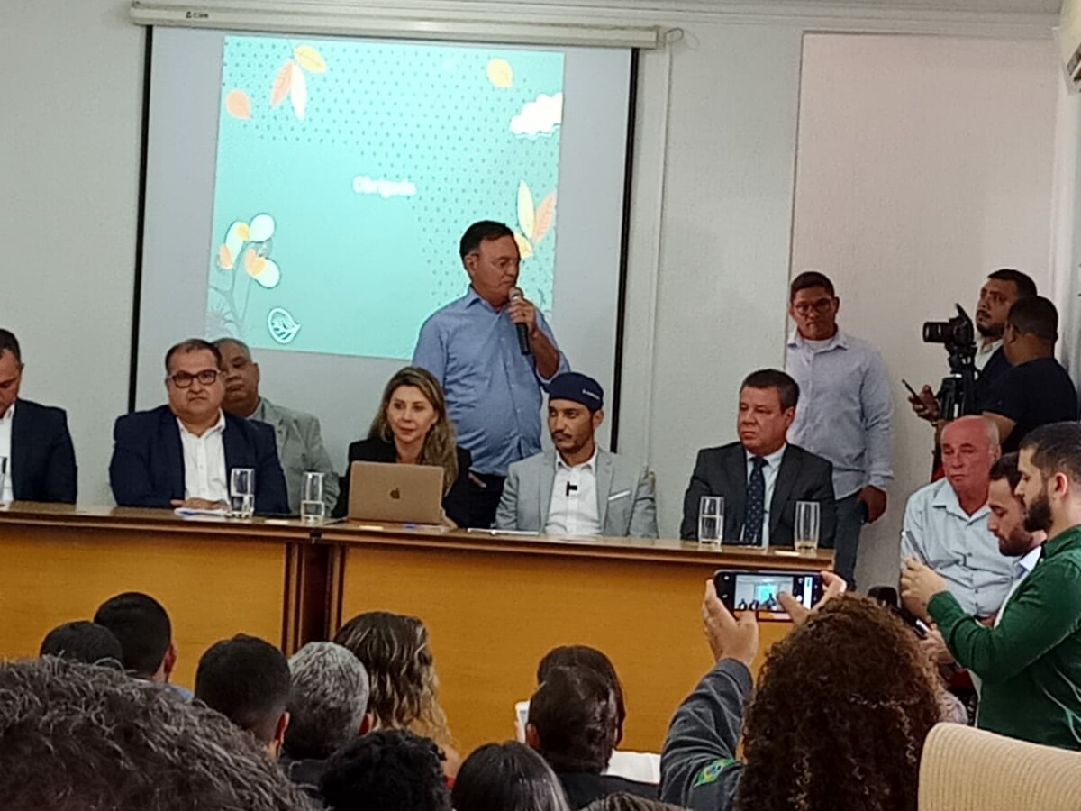 Prefeito Dedei Lobo participa de reunião em Porto Velho para repavimentação da BR-319