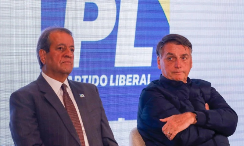 Valdemar se desculpa com Bolsonaro e diz que elogios a Lula estão “fora de contexto”