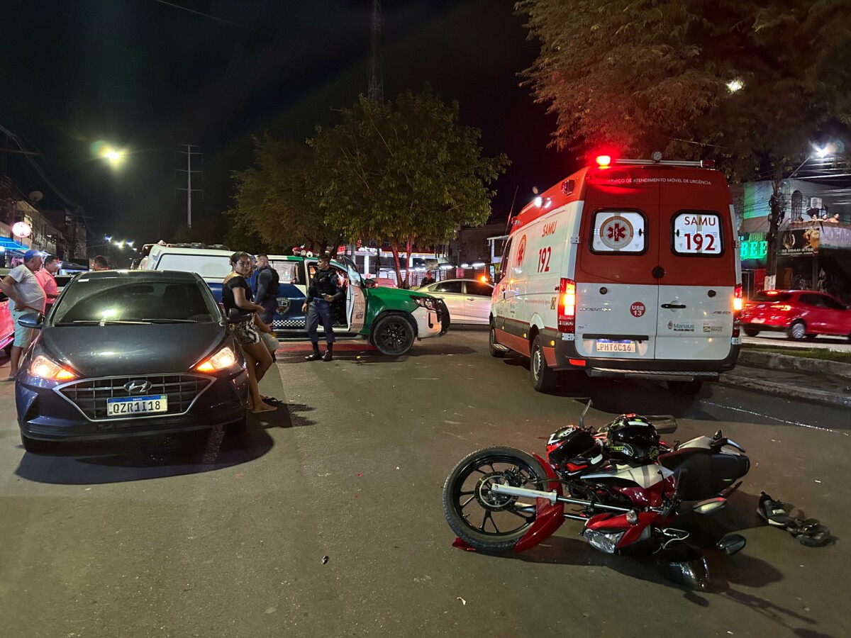 Casal é arremess4d0 de moto durante grave acidente no Jorge Teixeira