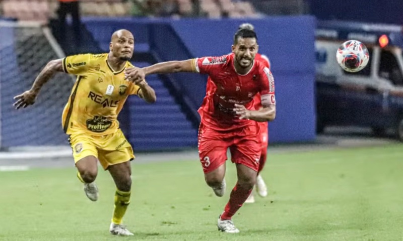 Amazonas e Princesa do Solimões empatam no jogo de estréia do Barezão 2024