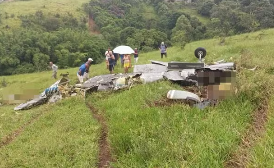 Avião cai e deixa 5 m0rtos durante acidente em Minas Gerais
