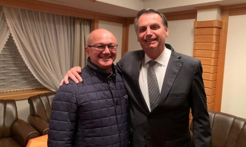 Bolsonaro nega ter “Abin Paralela” e diz contar com informantes como Coronel Menezes e outros amigos