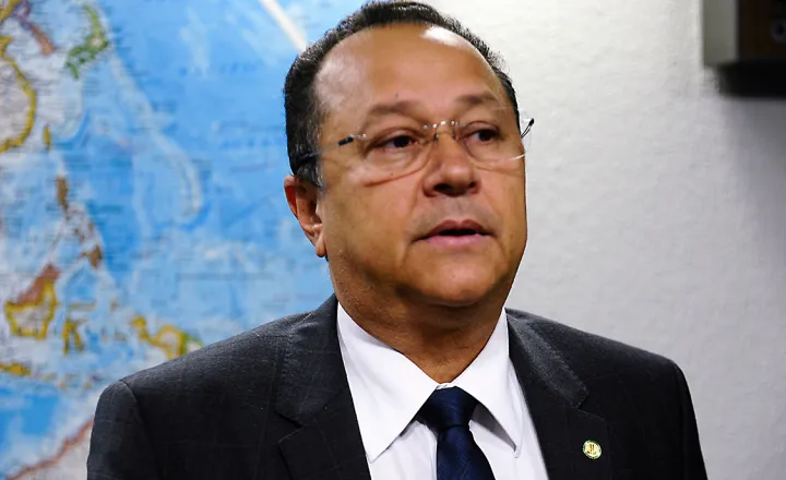 Deputado Silas Câmara promete recorrer ao ‘milagre final’ para não perder o mandato