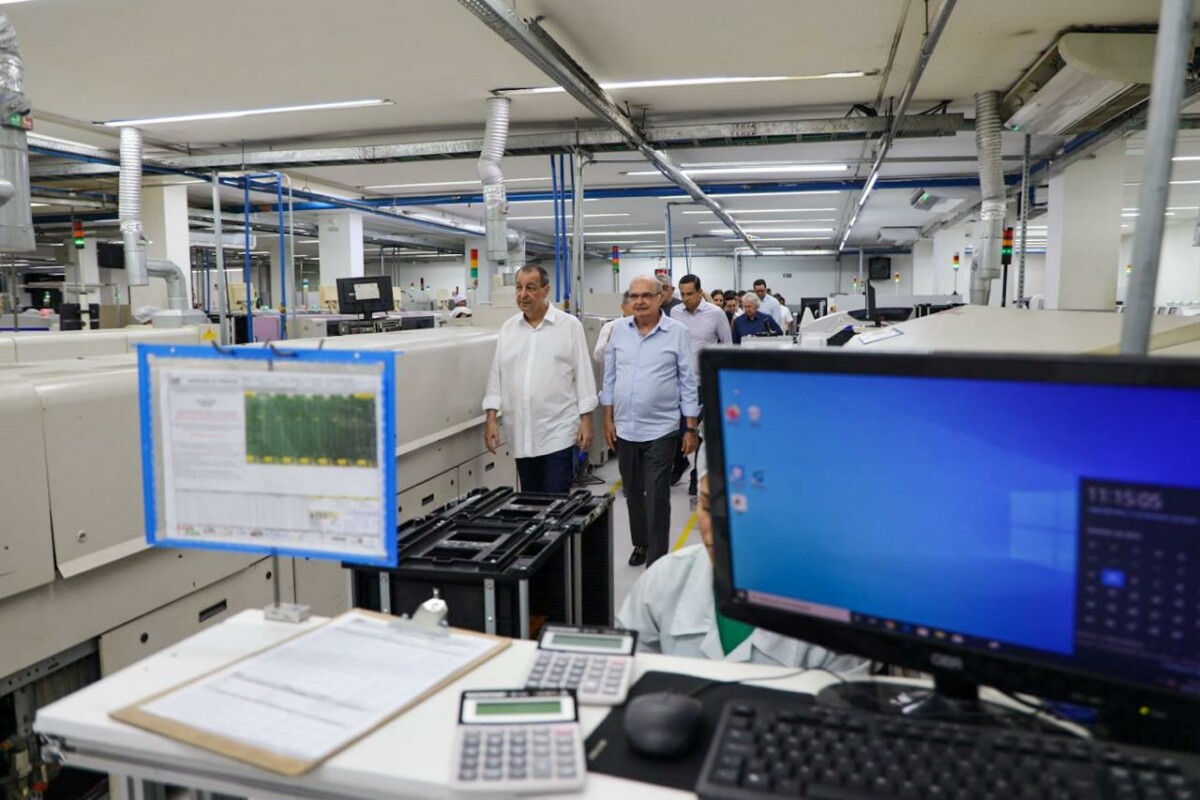 Segurança jurídica gera novos investimentos e empregos no Polo Industrial de Manaus, afirma senador Omar