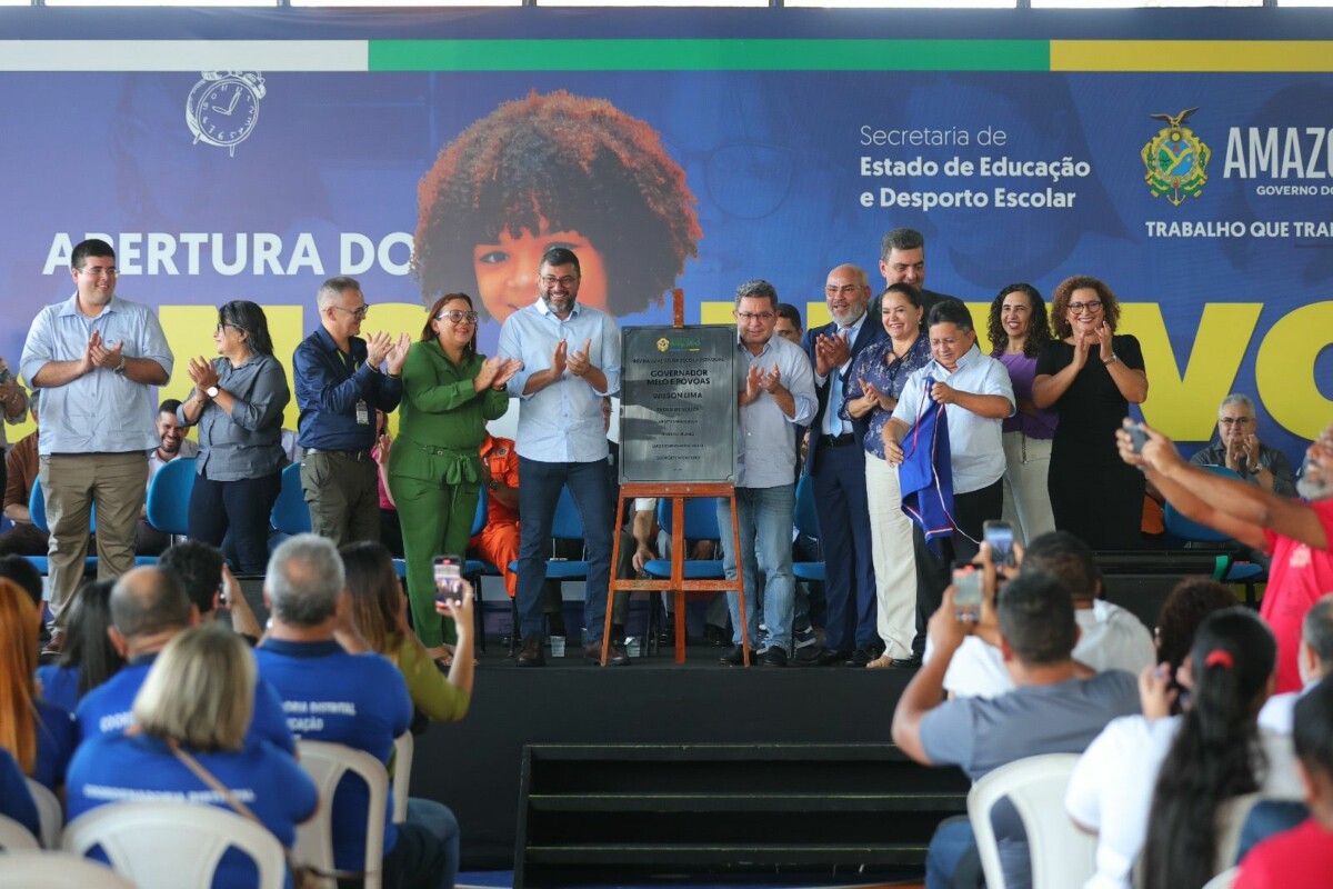 Wilson Lima abre ano letivo e anuncia inauguração de 32 laboratórios de robótica no AM; veja vídeo