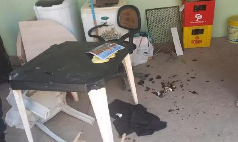 Grávida é agredid4 pelo marido após gastar R$ 300 com material escolar para os filhos