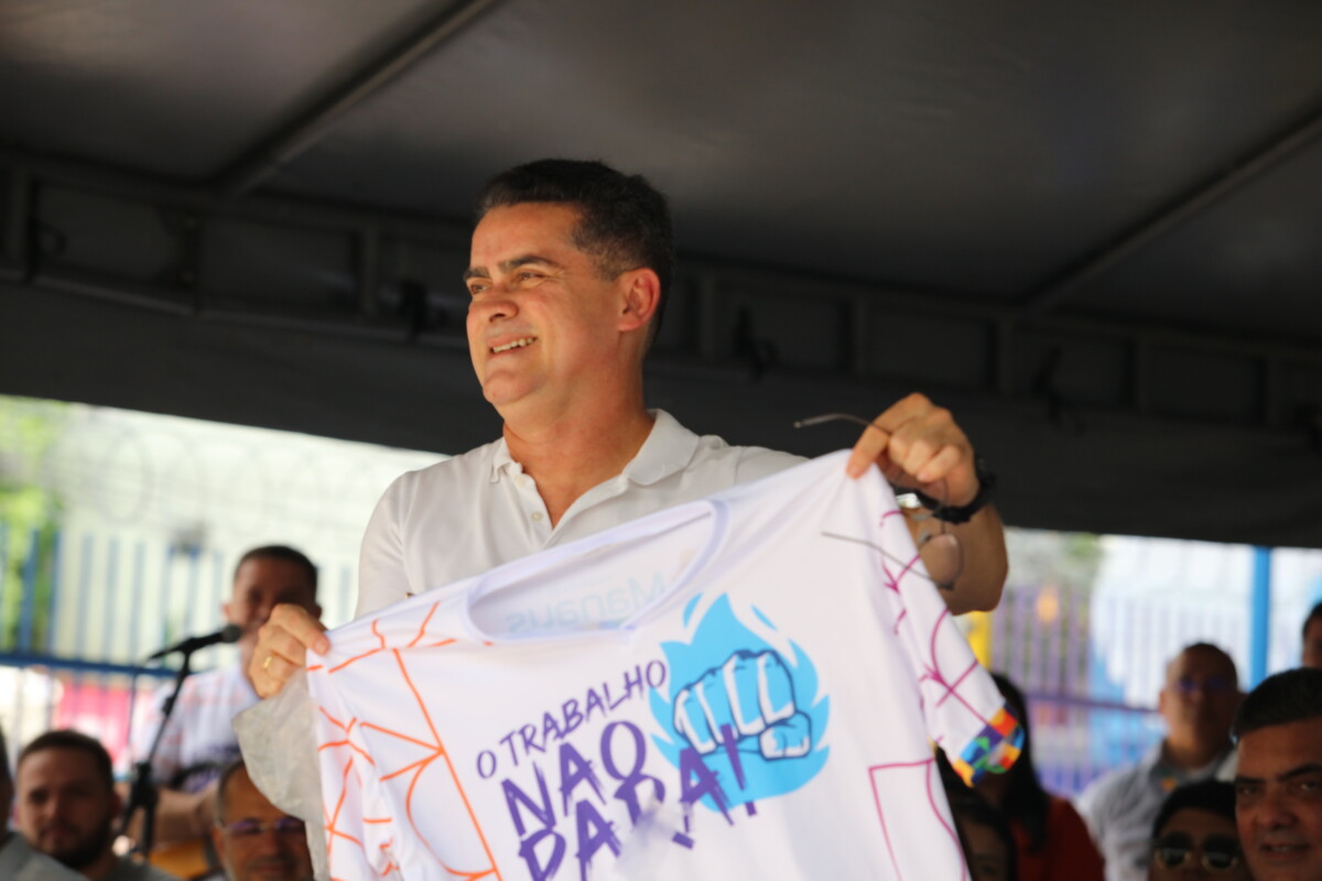 Prefeito entrega unidade de saúde de grande porte que atenderá 22,3 mil moradores na zona Sul de Manaus