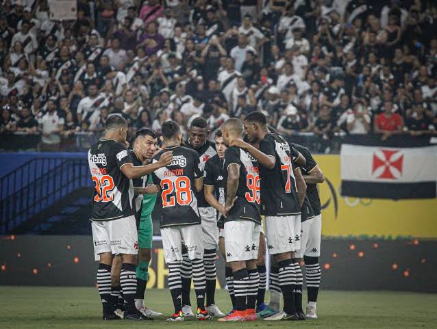 Na Arena da Amazônia, Vasco vence o Audax e entra no G4 da Taça Guanabara