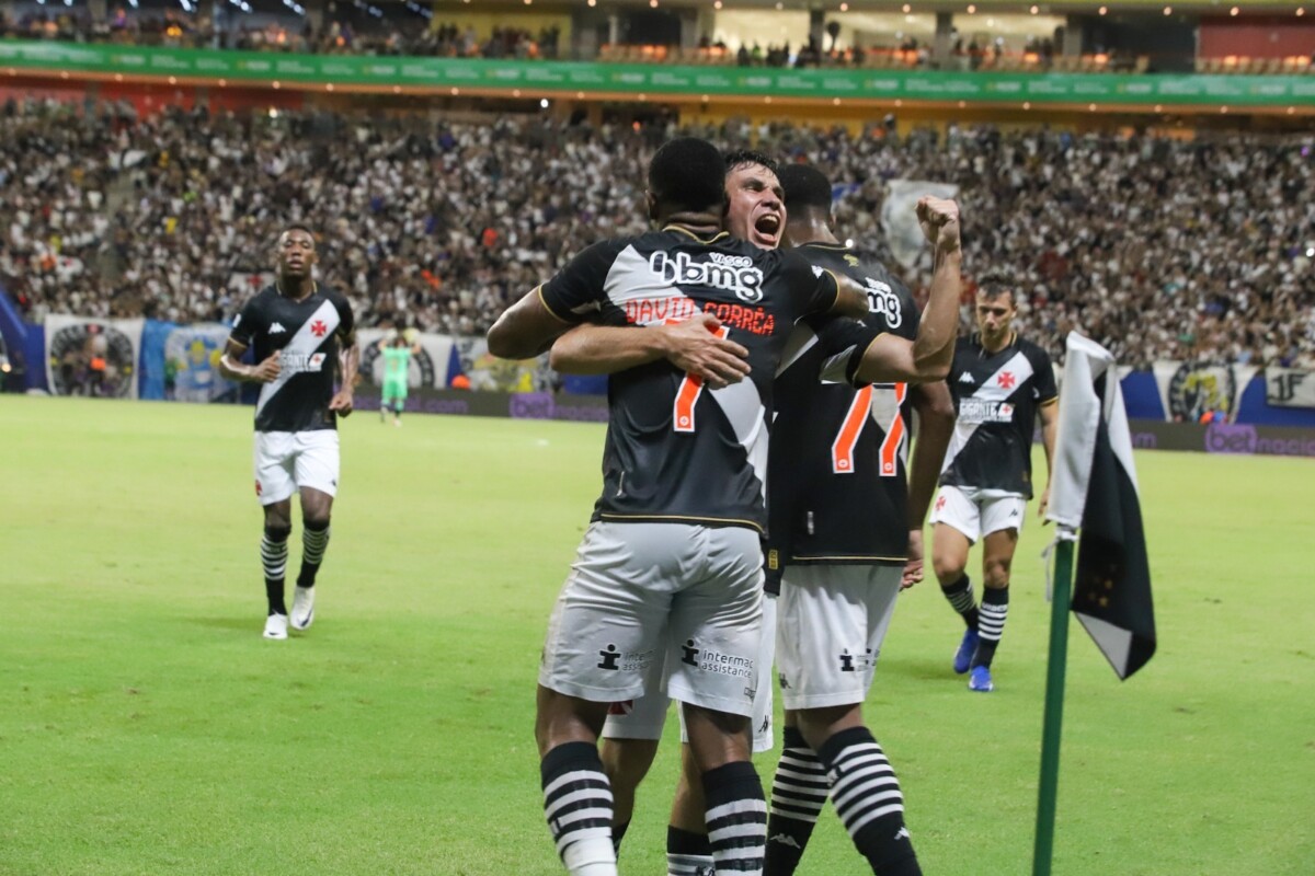 Partida entre Vasco e Audax reuniu mais de 21 mil pessoas na Arena da Amazônia