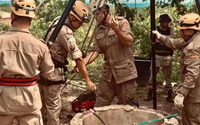 Filho diz ser “Deus” e m4t4 mãe a fac4d4s para “tirar o demôni0 dela”