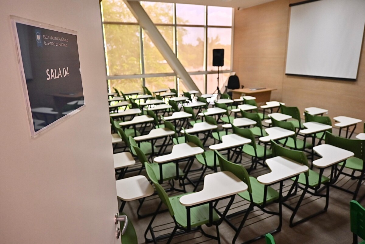 Escola de Contas Públicas do TCE-AM prorroga prazo para gestores públicos indicarem cursos em questionário online
