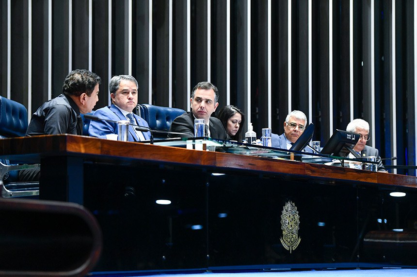 Senado aprova projeto que acaba com “saidinha” de presos em feriados