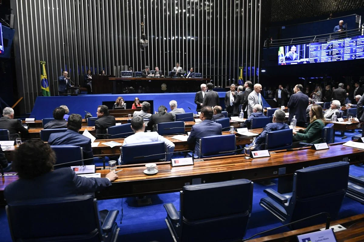 Veja quem são os únicos dois senadores que votaram pela continuação das ‘saidinhas’ de presos
