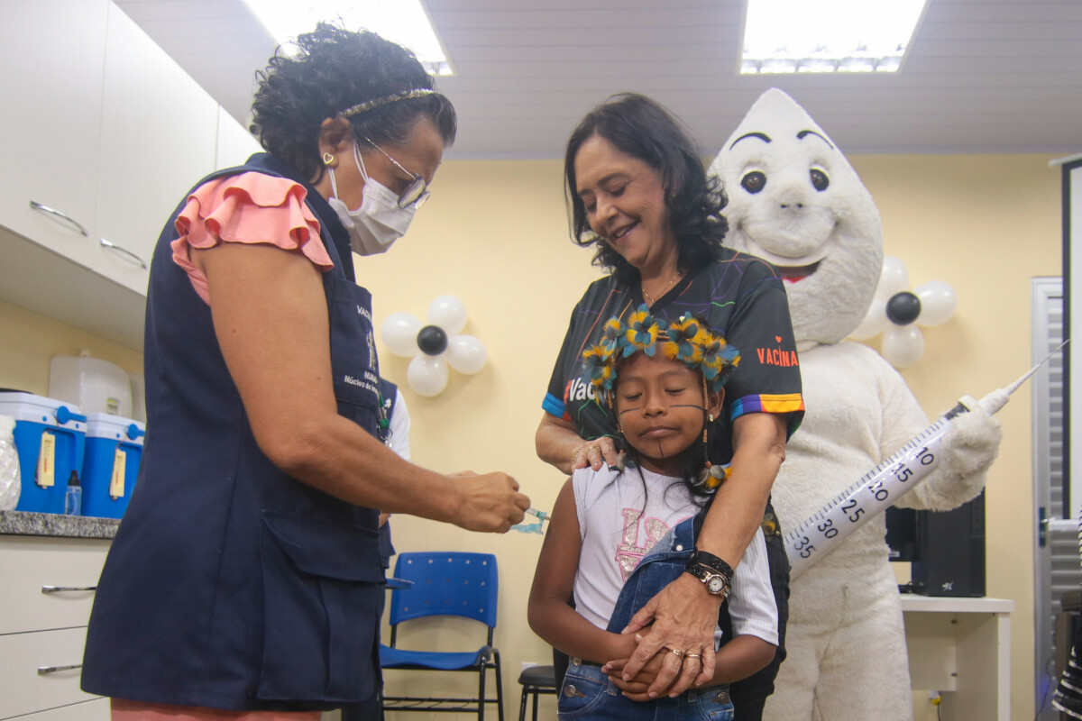 Prefeitura abre vacinação contra a dengue com a meta de alcançar mais de 60 mil crianças em Manaus