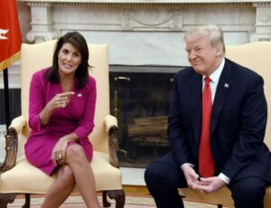 Eleições nos EUA: Nikki Haley desiste das primárias republicanas enquanto Donald Trump continua se fortalecendo