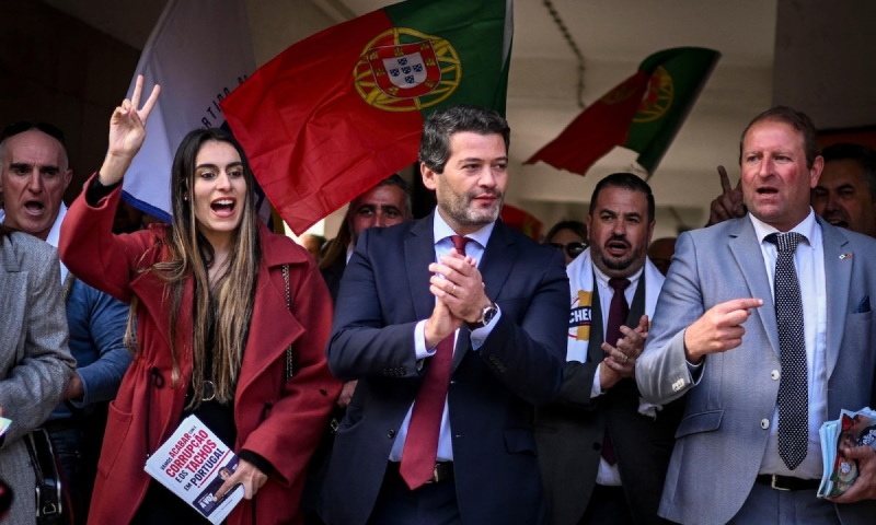 Partido de aliado de Bolsonaro quadruplica bancada em Portugal