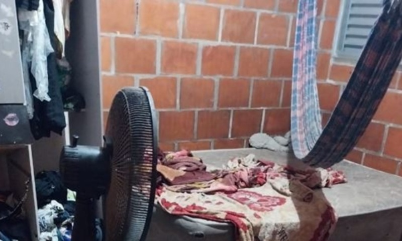 Pistoleir0s invadem casa no Jorge Teixeira e execut4m jovem de 17 anos