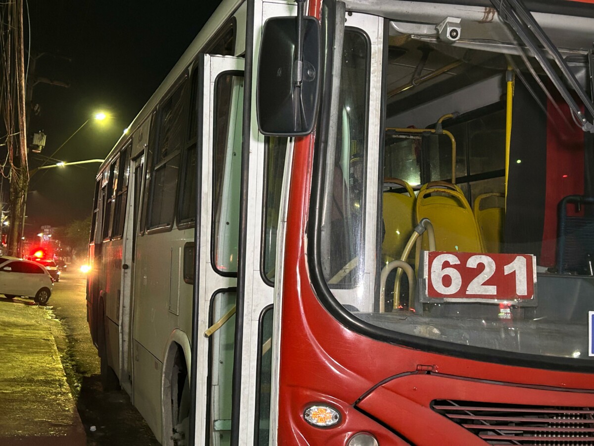 Motorista e cobradora de ônibus vivem momentos de terr0r nas mãos de assaltante em Manaus