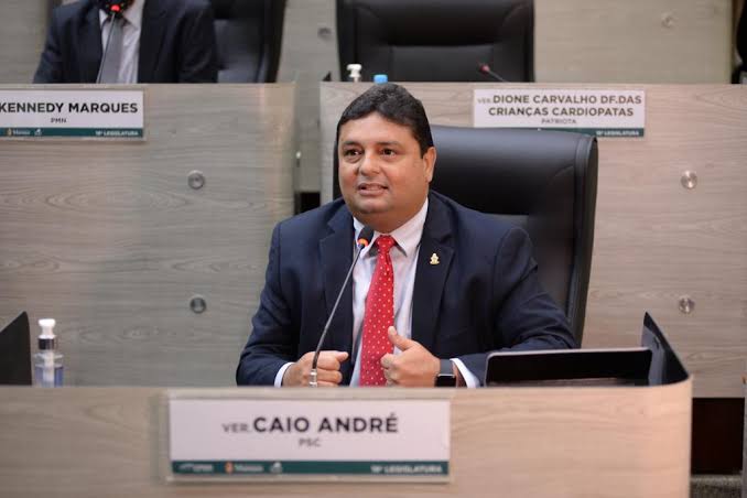 Escândalo na CMM: Caio André é alvo de polêmica por uso de verba pública para autopromoção